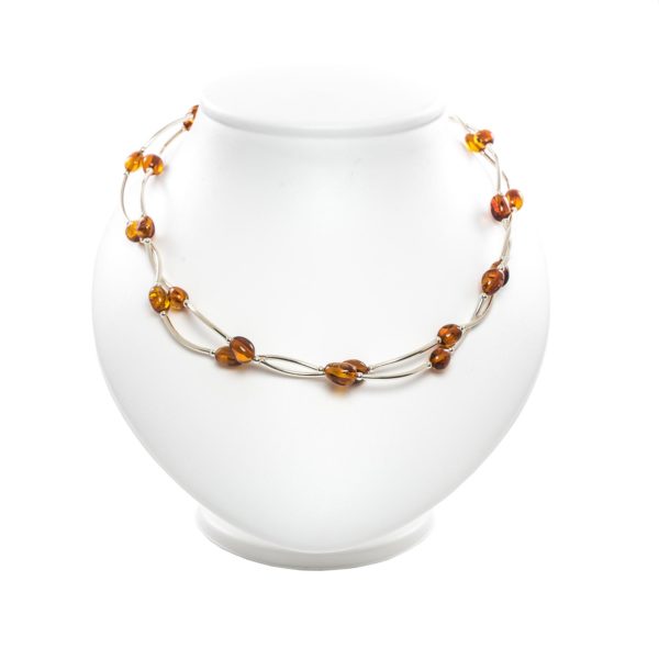 silver-necklace-with-natural-baltic-amber