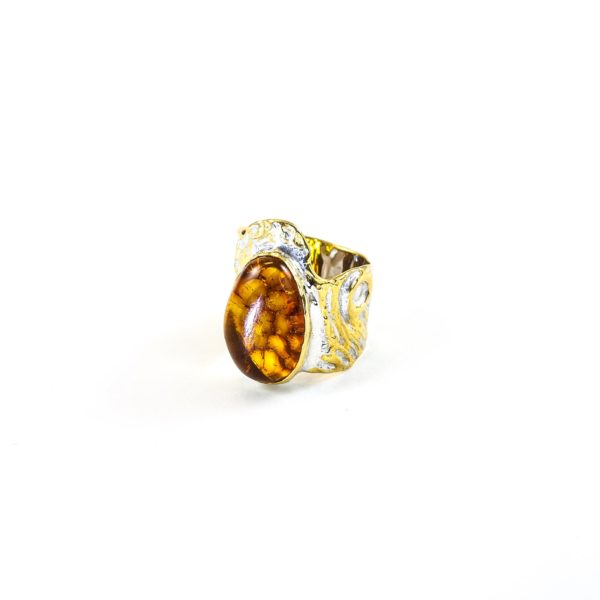 silver-ring-with-amber