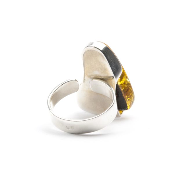 silver-ring-with-natural-baltic-amber-piece-triada-6