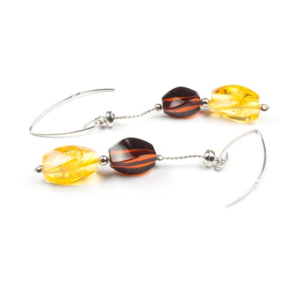 natural-baltic-amber-earrings-with-silver-clasp-delia-2