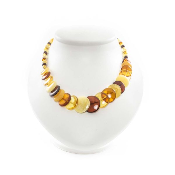 necklace-from-natural-baltic-amber-vernissage