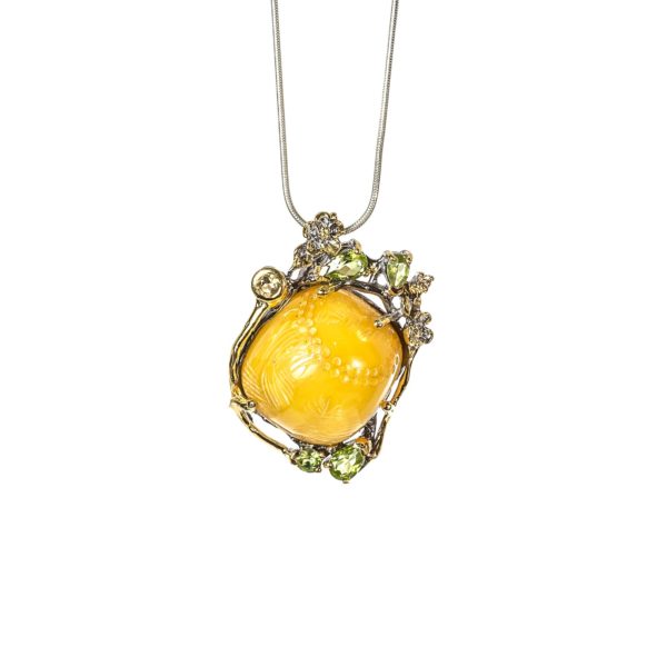 silver-pendant-with-natural-baltic-amber-maestro-front