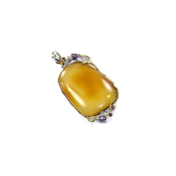 Exclusive Pendant with Amber in Silver