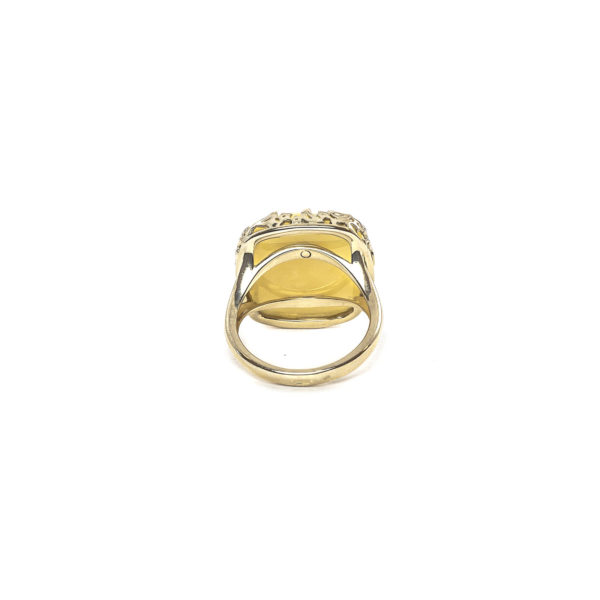 Gold Ring with Yellow Amber Back