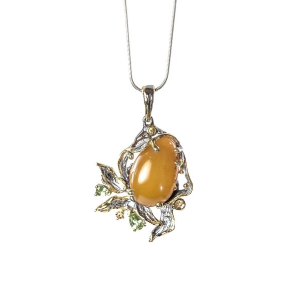 Elegant Pendant with Yellow amber and Citrini with necklace
